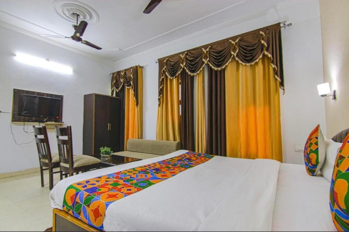 Hotel Royal Respite - Luxury Comfort ! Travellers Delight ! Budget Friendly ! Prime Location ! Guest Favourite Rishīkesh Exterior foto