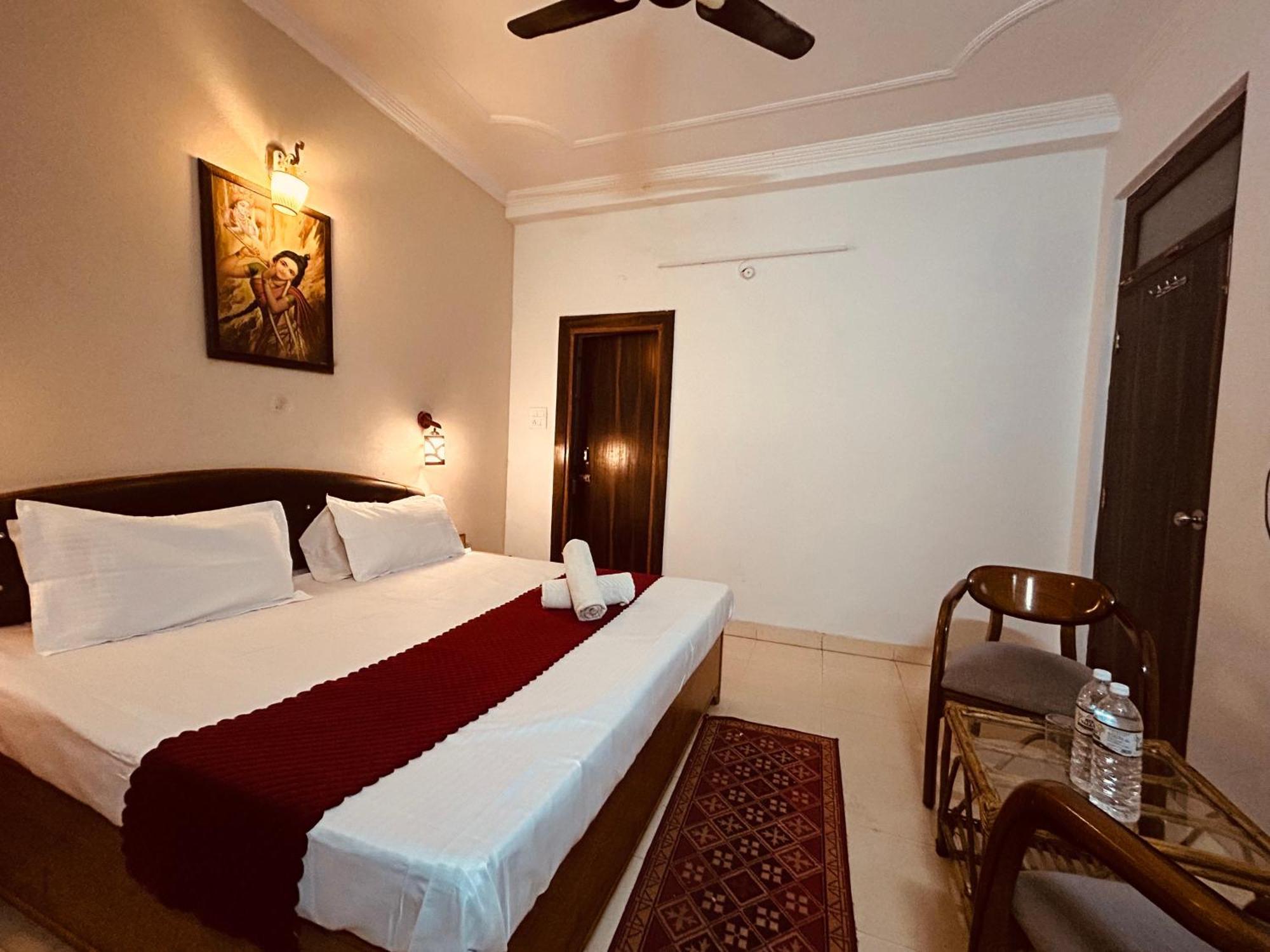 Hotel Royal Respite - Luxury Comfort ! Travellers Delight ! Budget Friendly ! Prime Location ! Guest Favourite Rishīkesh Exterior foto
