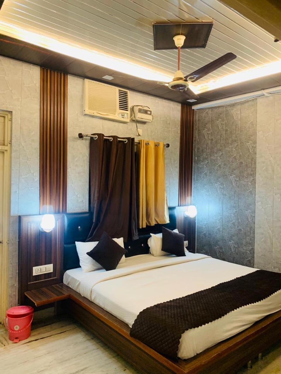 Hotel Royal Respite - Luxury Comfort ! Travellers Delight ! Budget Friendly ! Prime Location ! Guest Favourite Rishīkesh Exterior foto